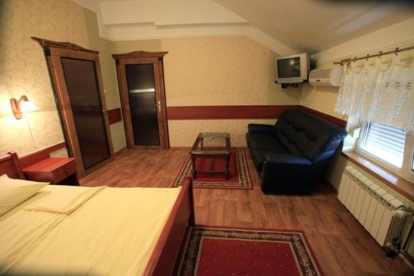 Hotel Dunav Sremski Karlovci Kamer foto