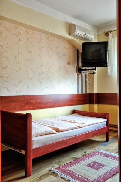 Hotel Dunav Sremski Karlovci Buitenkant foto